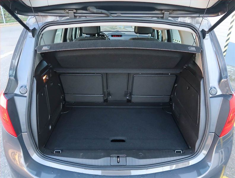 Opel Meriva (2014) 1.4 i, ČR,1.maj, Serv.kniha - fotka 13 z 21