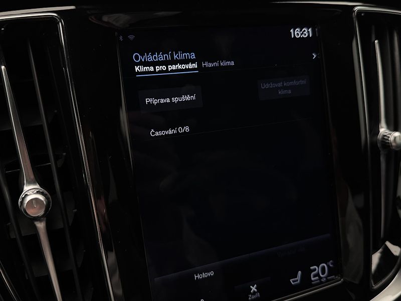 Volvo V60 T4 R-DESIGN AUT - fotka 42 z 47