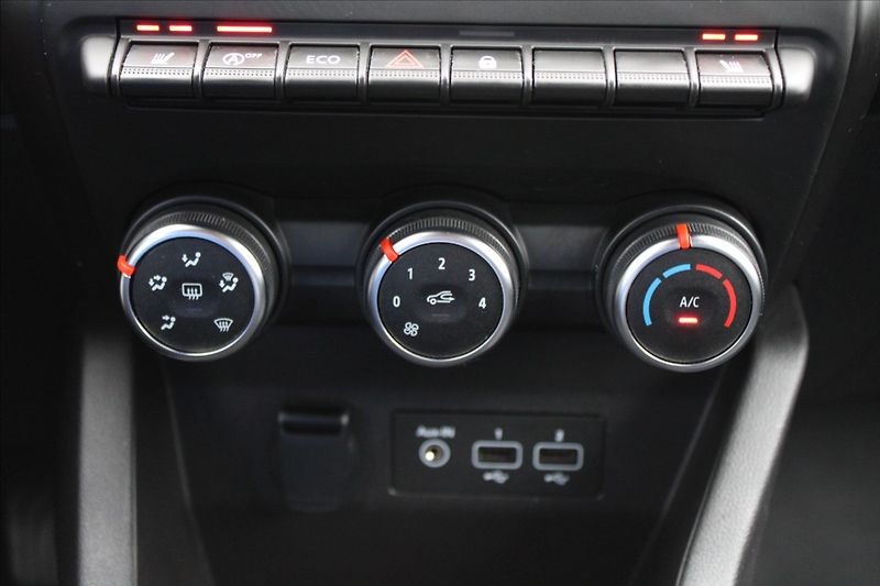 Renault Clio 1,0 TCe  NOVÉ V ČR,ZEN - fotka 15 z 26