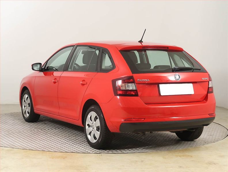 Škoda Rapid (2018) Spaceback 1.0 TSI, Serv.kniha - fotka 4 z 14
