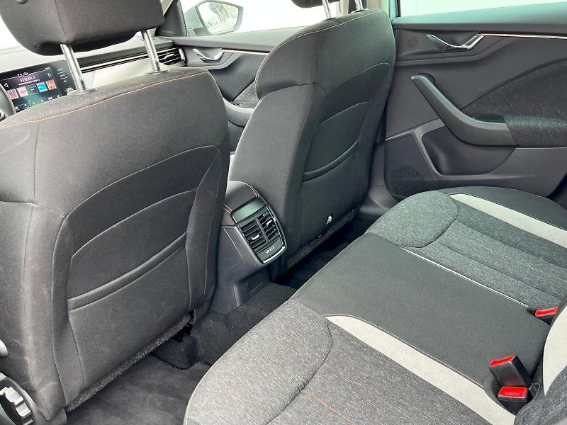 Škoda Scala (2022) 1.5 TSI 110kW Style - fotka 10 z 27