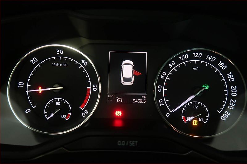 Škoda Superb (2016) Style 2.0 TDI, Automat, Kůže - fotka 11 z 23