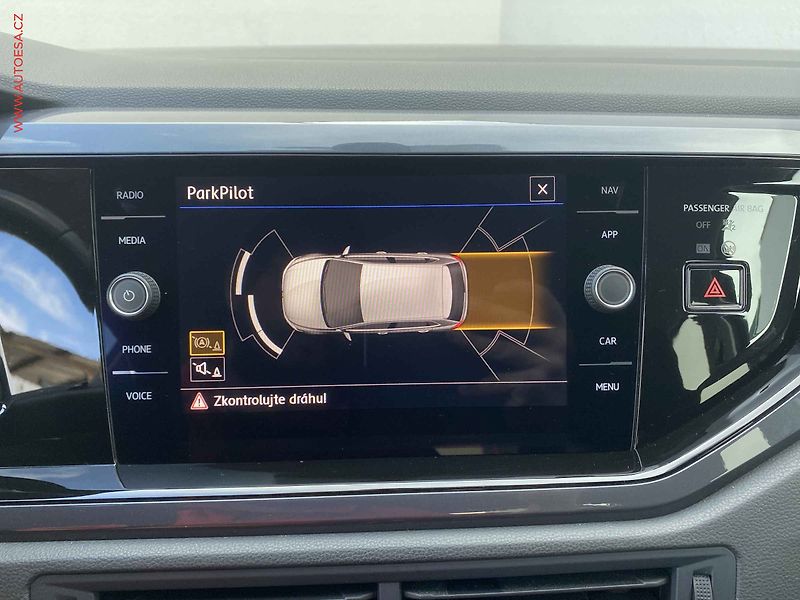 Volkswagen Polo (2019) 1.0 TSi, IQ Drive, navi - fotka 17 z 18