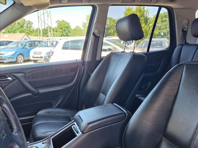 Mercedes-Benz Třídy M 2,7 CDI 120kW AUTO  ML 270 CDI - fotka 16 z 33