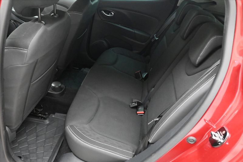 Renault Clio 0,9 TCE 66 kW Limited Záruka a - fotka 14 z 29