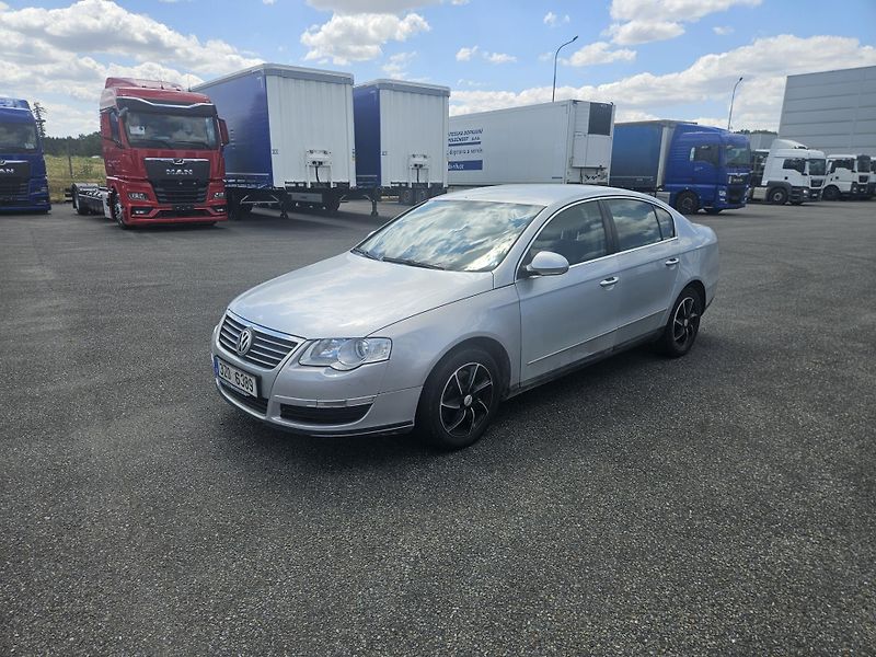 Volkswagen Passat 2,0 TDI 103 kW nafta  - fotka 1 z 9