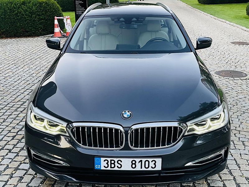 BMW Řada 5 520D AUT KAMERA SERVISKA - fotka 6 z 48