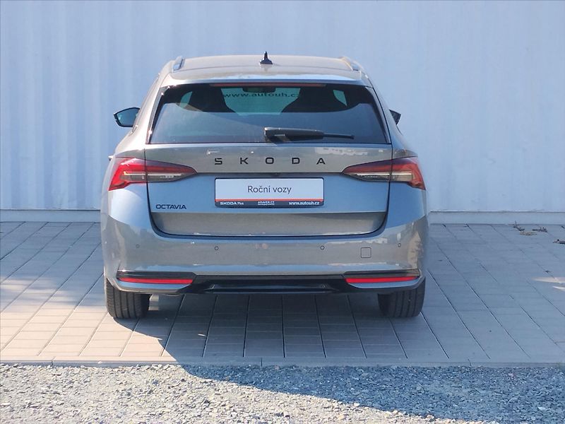 Škoda Octavia 2,0   2,0 TDI 110 KW DSG SPORT - fotka 29 z 36