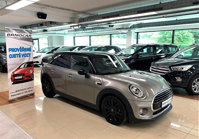 Mini Cooper 1.5T, 100 kW, ČR, LED - fotografie inzerátu