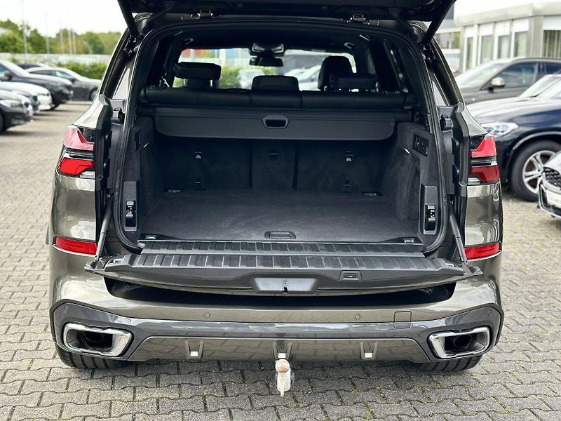 BMW X5 xDrive30d M-Sport DAProf. Inno - fotka 19 z 21