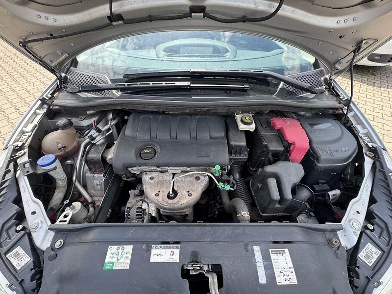 Citroën C4 (2010) 1,4i 65 KW ROZVODY KOLA ČR - fotka 36 z 42