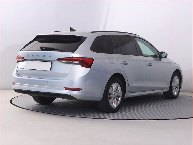 Škoda Octavia (2021) Ambition 2.0 TDI, Navi - fotka 5 z 24