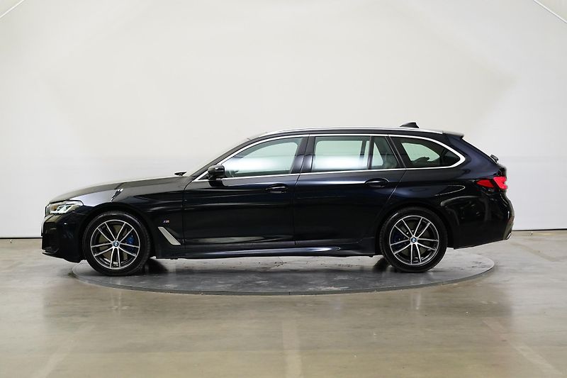 BMW Řada 5 - fotka 3 z 30