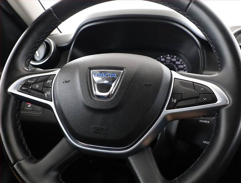 Dacia Duster (2021) 1.3 TCe, ČR,1.maj, Serv.kniha - fotka 8 z 17