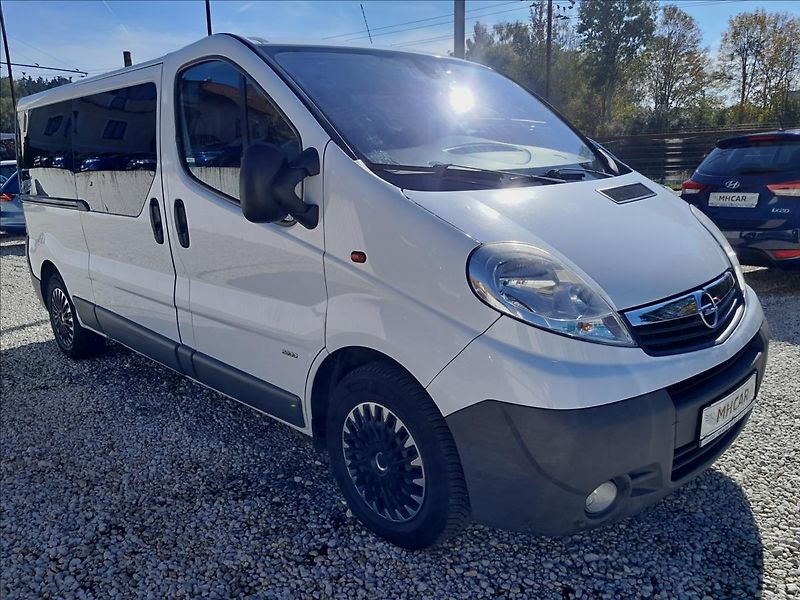 Opel Vivaro 2.0 CDTI  9.MÍST - fotka 9 z 44