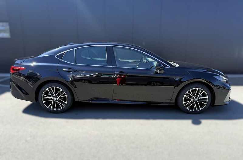 Toyota Camry Executive - fotka 6 z 8