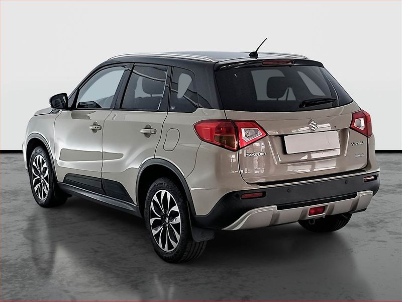 Suzuki Vitara (2015) 1.6 DDiS, 4X4, Serv.kniha - fotka 4 z 24