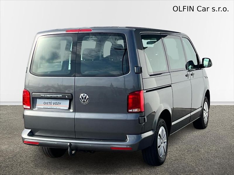 Volkswagen Transporter 2,0 TDi 110kW kombi 5 míst  T6 - fotka 2 z 24