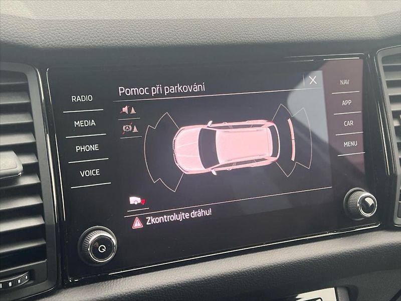 Škoda Kodiaq 2,0 TDi 147kW 7DSG 4x4 SPORTLI - fotka 17 z 32