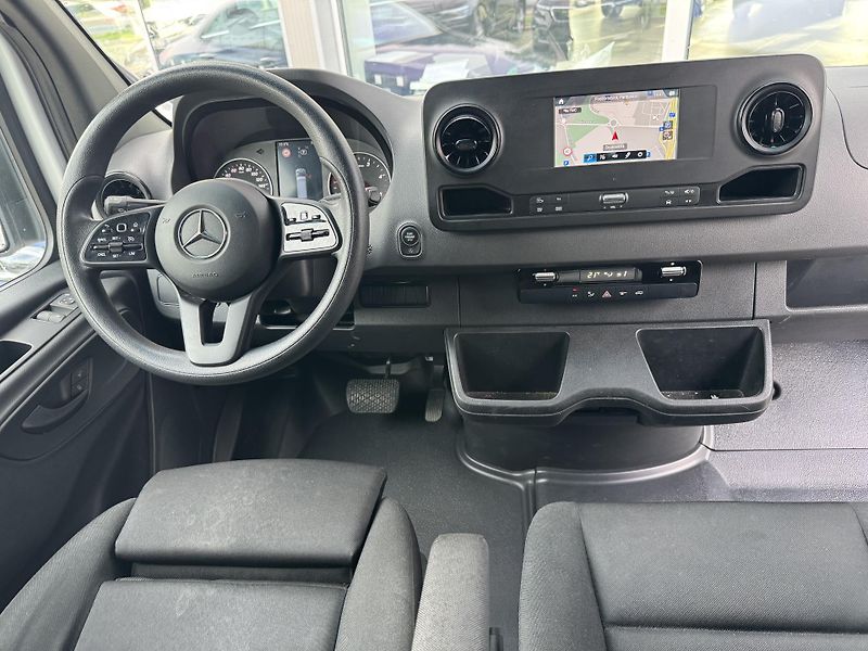 Mercedes-Benz Sprinter (2022) 317CDi Aut.Navi,Kamera,Tažné - fotka 12 z 22