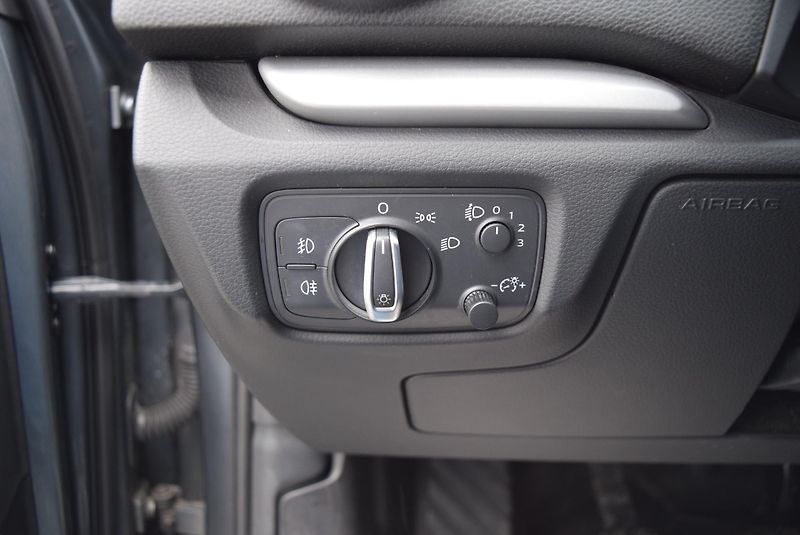 Audi A3 (2014) 1.2TSI 77kw AMBIENTE NAVI VÝHŘ - fotka 31 z 45