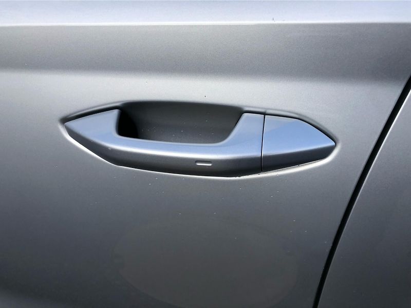 Škoda Octavia 2,0TDi 110kW STYLE DSG - fotka 27 z 29