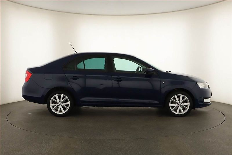 Škoda Rapid (2013) 1.6 TDI, Tempomat - fotka 6 z 13
