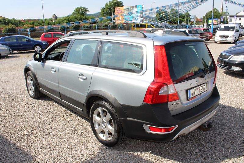 Volvo XC70 (2010) REZERVACE - fotka 5 z 16
