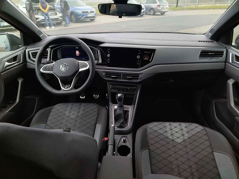 Volkswagen Polo (2023) - fotka 7 z 9