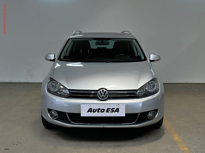 Volkswagen Golf (2010) 1.4 TSi, Highline, panor - fotka 2 z 14
