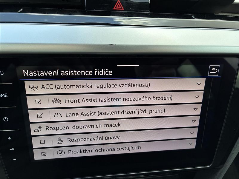 Volkswagen Arteon 2,0 TSI 206 KW,R-LINE,KŮŽE - fotka 24 z 31