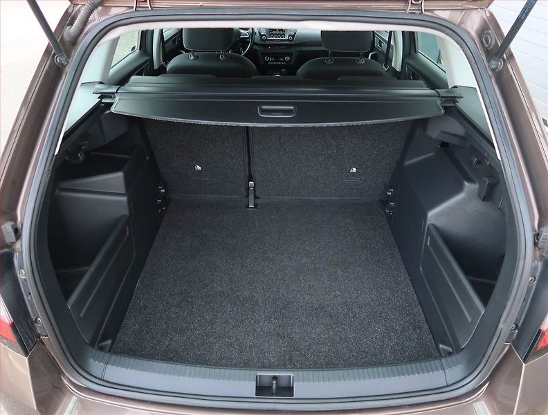 Škoda Fabia (2018) Ambition Plus 1.0 TSI - fotka 13 z 21