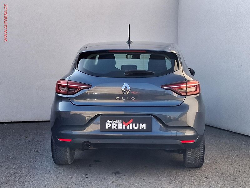 Renault Clio (2021) 1.0 SCe, Zen, navi - fotka 5 z 16