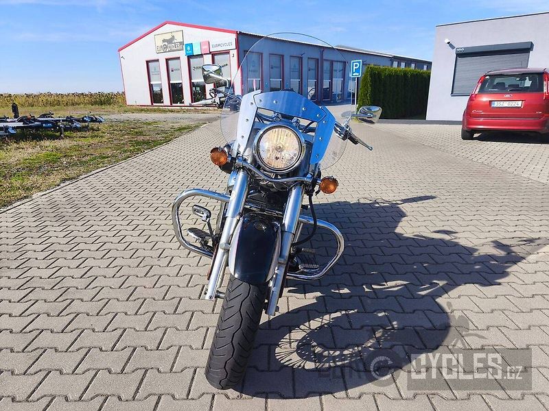 Kawasaki VN 900 Custom (2007) - fotka 4 z 11
