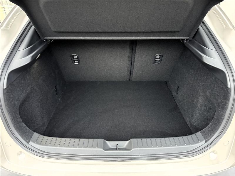 Mazda CX-30 (2026) 2,5 G 140ps 6AT FWD Homura - fotka 9 z 12