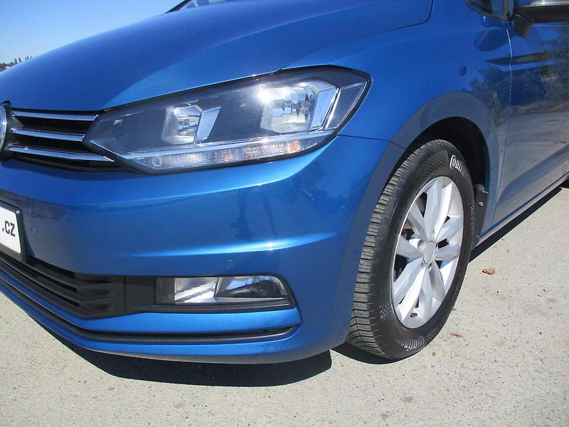 Volkswagen Touran (2016) 1.4TSi 110kW CLBMT 142tkm - fotka 25 z 47
