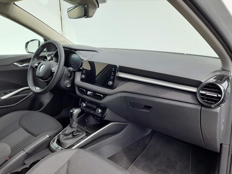 Škoda Fabia Top Selection 1.0 TSI 85kW 7AP - fotka 19 z 20