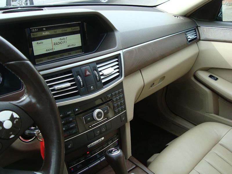 Mercedes-Benz Třídy E (2009) 250CDi,AUT,ČR, 1.Maj.Servis.kn - fotka 37 z 52