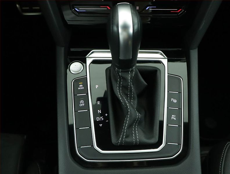 Volkswagen Arteon (2021) R-line 2.0 TDI - fotka 13 z 18