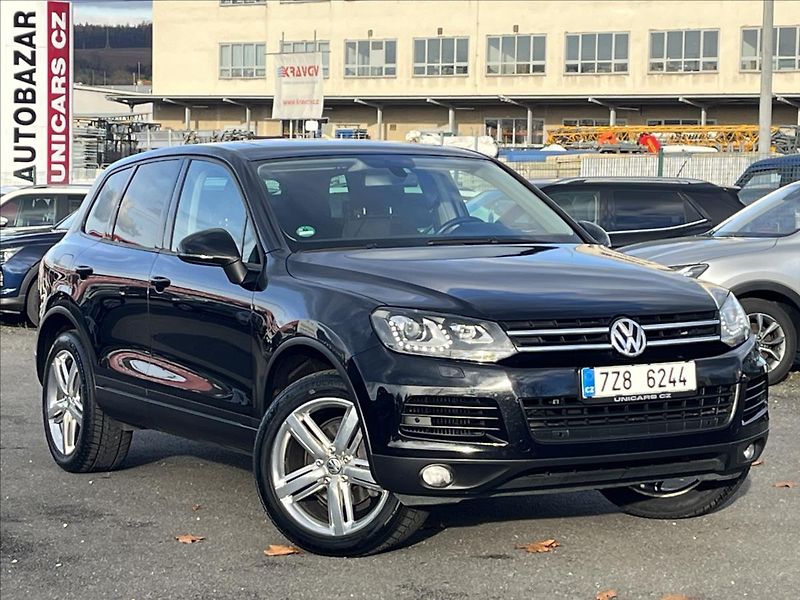 Volkswagen Touareg 3,0 TDI  V6 150 kW DSG 4M - fotka 3 z 36