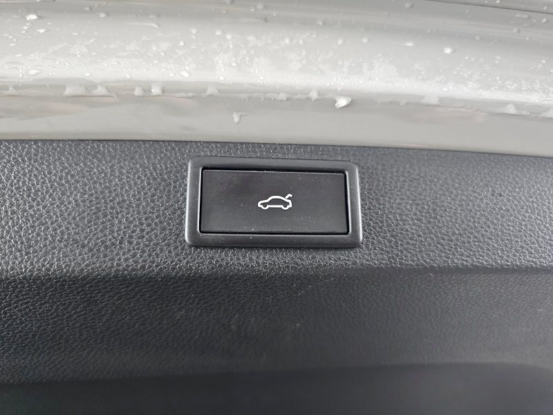 Škoda Karoq (2025) 2.0TDi 110kW 4x4 SPORTLINE WEB - fotka 33 z 34