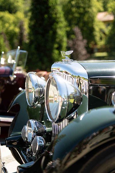 Automobilové skvosty byly k vidění v sobotu v lázeňském městě, kde se při závěru akce Concours d’Elegance Luhačovice 2026 představilo více než 50 historických automobilů z několika evropských zemí.