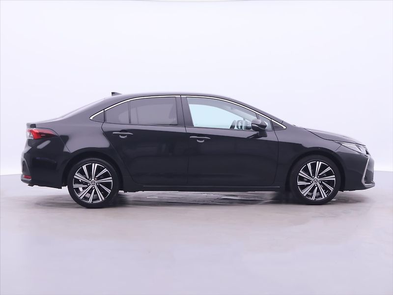Toyota Corolla 1,5 VVT-i Aut. Comfort CZ DPH - fotka 8 z 30