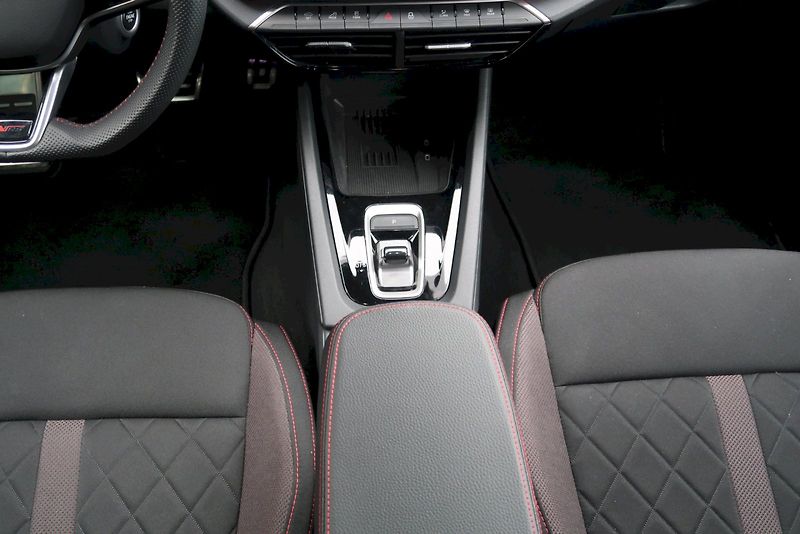 Škoda Octavia (2025) RS 2,0 TSI 195 kW DSG - fotka 30 z 30
