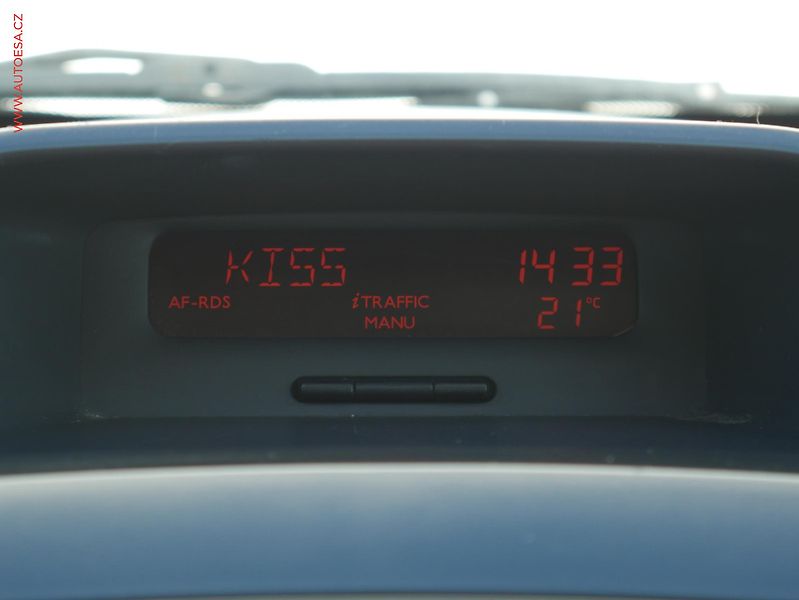 Renault Mégane (2005) 1.5dCi, AC, temp - fotka 13 z 15