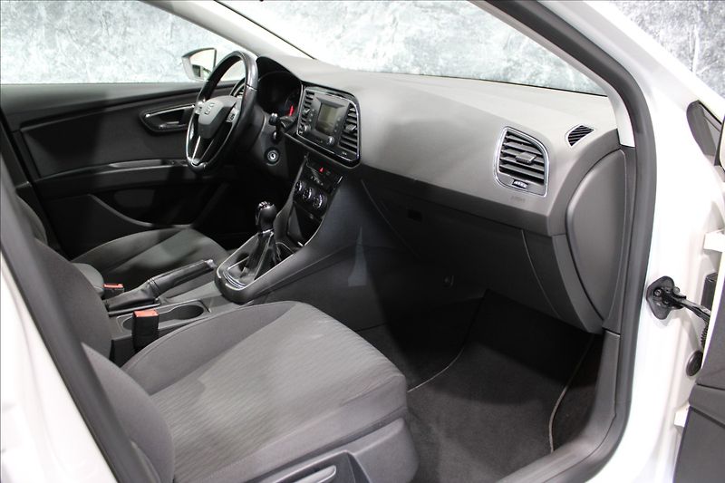 Seat Leon 1,4 TGi Style LED CZ původ - fotka 11 z 29