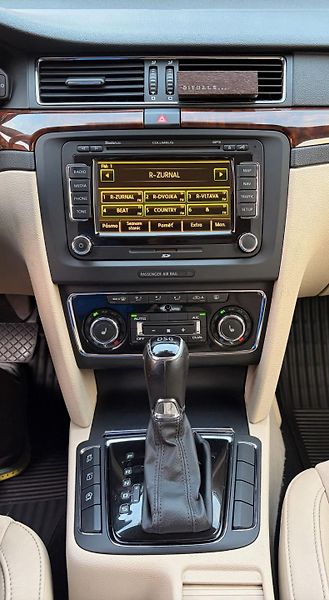 Škoda Superb 2.0 /125kW - fotka 2 z 13
