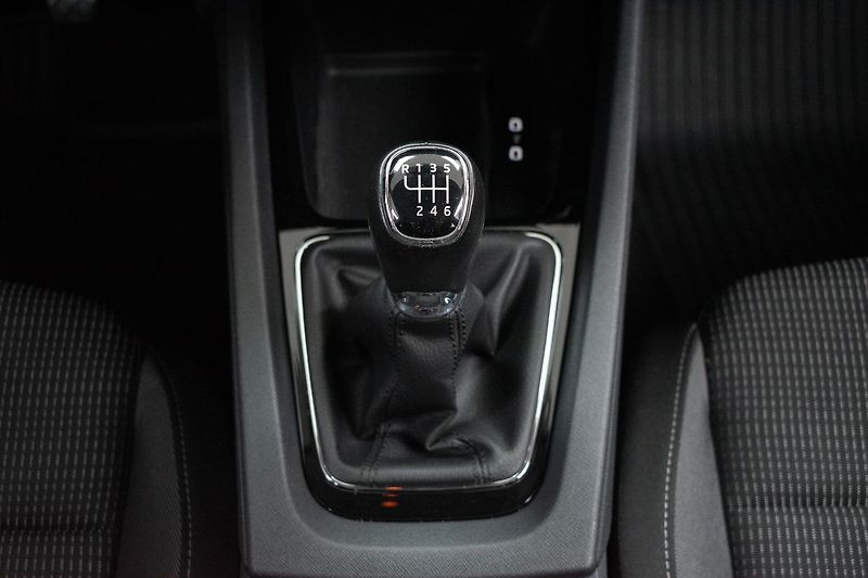Škoda Octavia 2.0TDI 110kW AMBITION*DPH*ČR 1 - fotka 21 z 37
