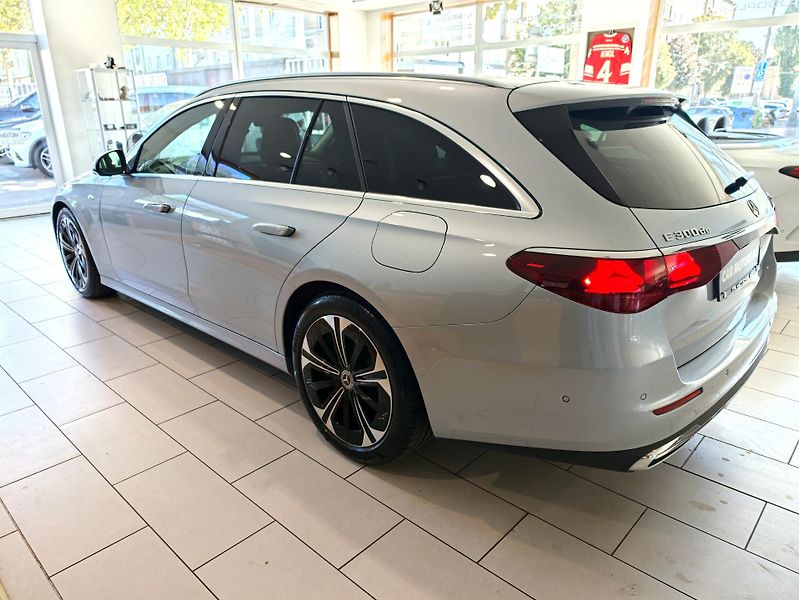 Mercedes-Benz Třídy E E300 de T 4M Avantgarde Adv+ - fotka 9 z 34