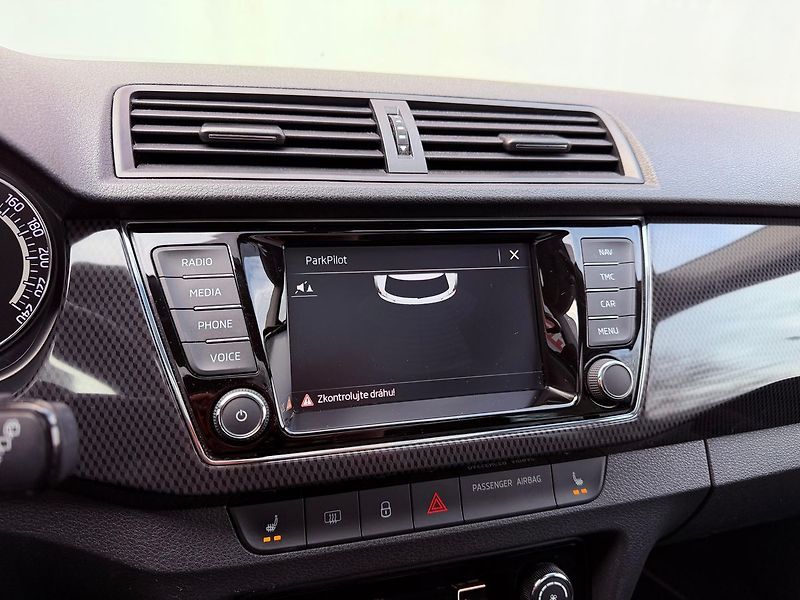 Škoda Fabia 1.0 TSi Monte Carlo, Tažné - fotka 24 z 28